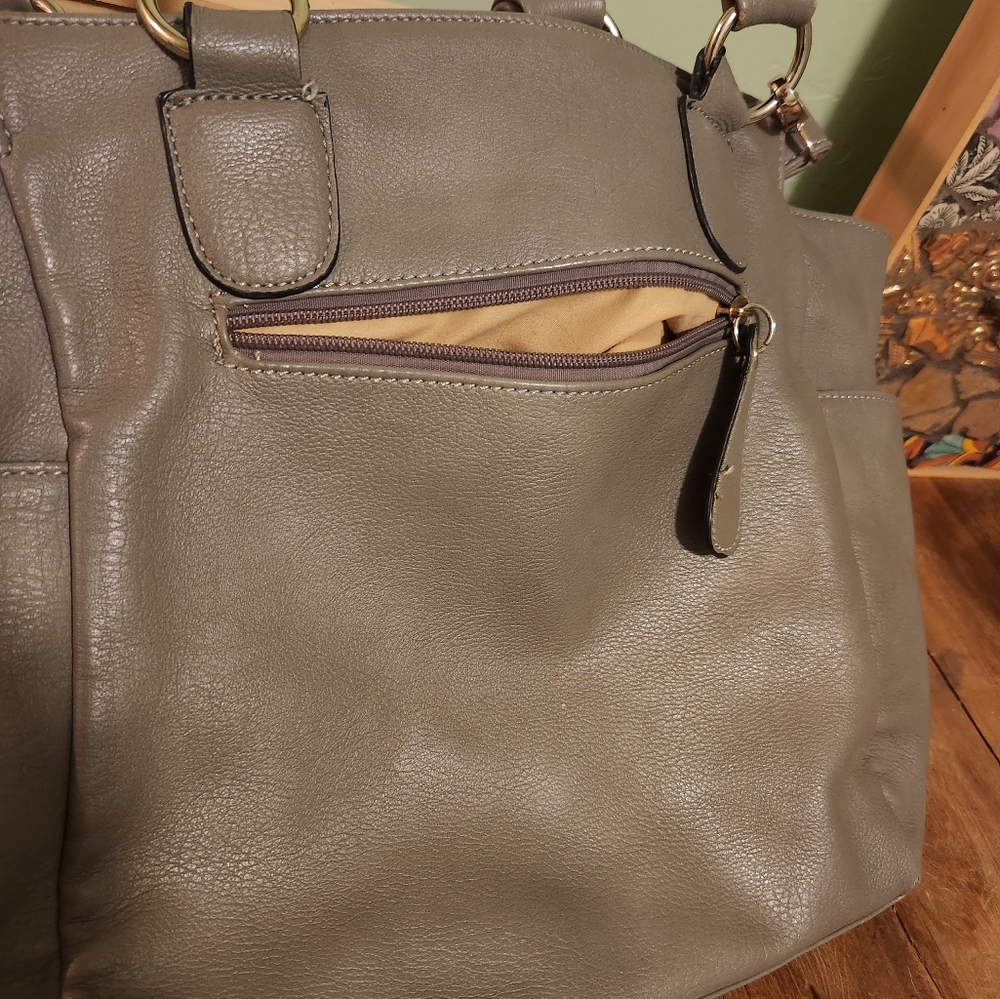 Handbag - Picture 7 of 8